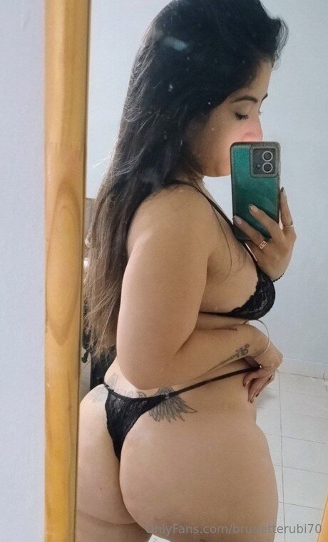 Brunetterubi70 onlyfans archive
