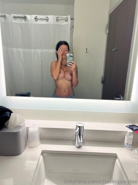 Chasingjoeylee onlyfans images