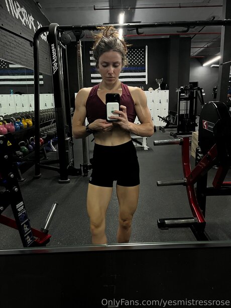 Roserenoir onlyfans posts