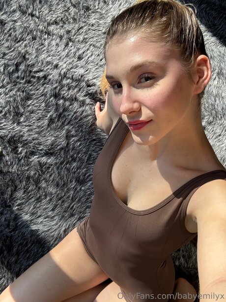 Babyemilyx naked onlyfans leaks