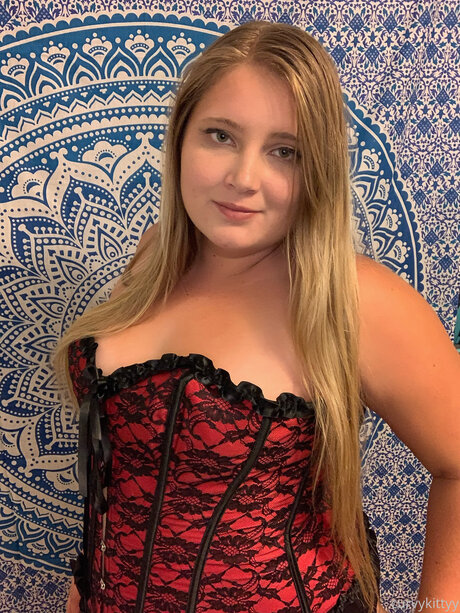 Curvykittyy onlyfans leaked free