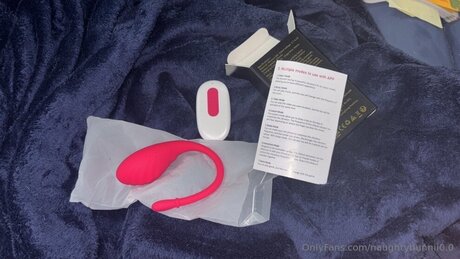 Naughtybunnii0 0 onlyfans star