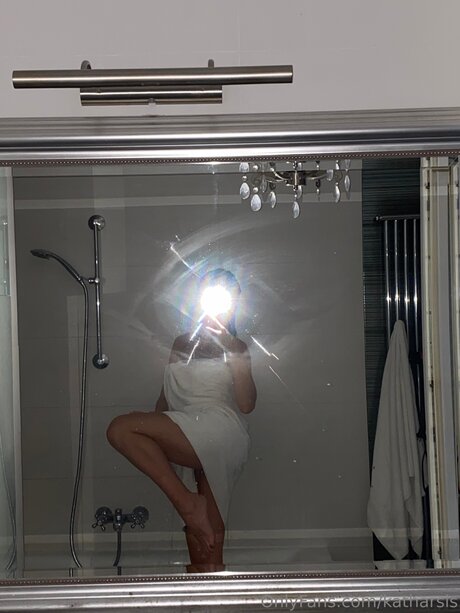 Katharsis boobs onlyfans