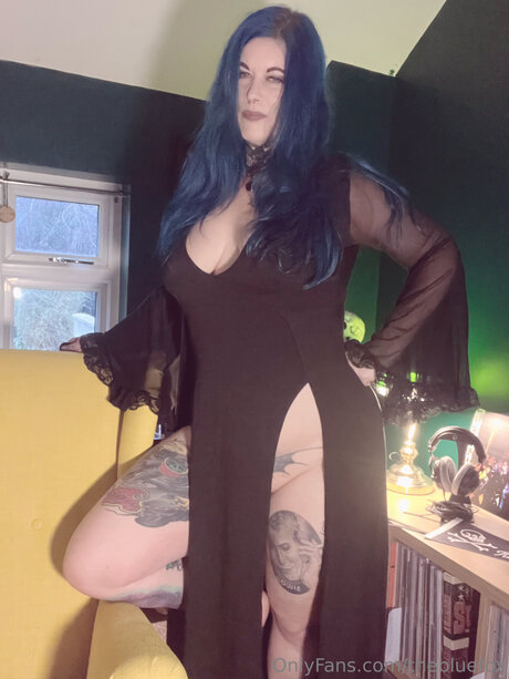 Thebluefox nude on onlyfans