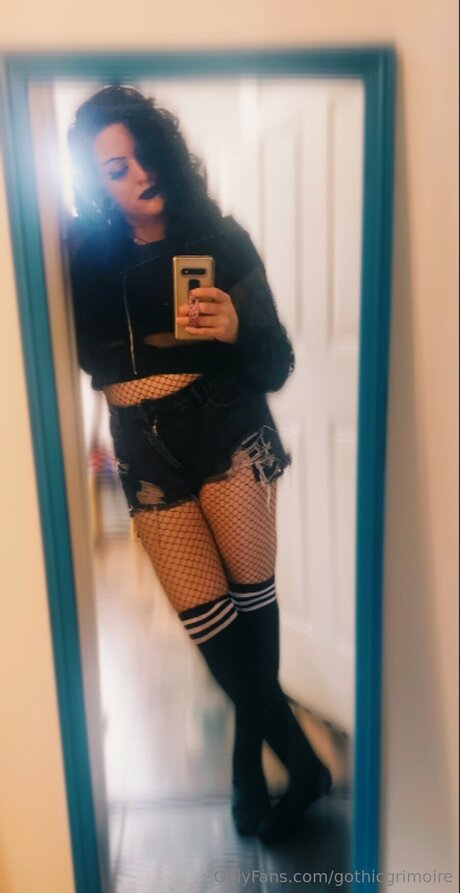 Gothicgrimoire leaked onlyfans pics
