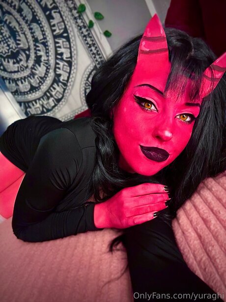 Yuraghi nude onlyfans