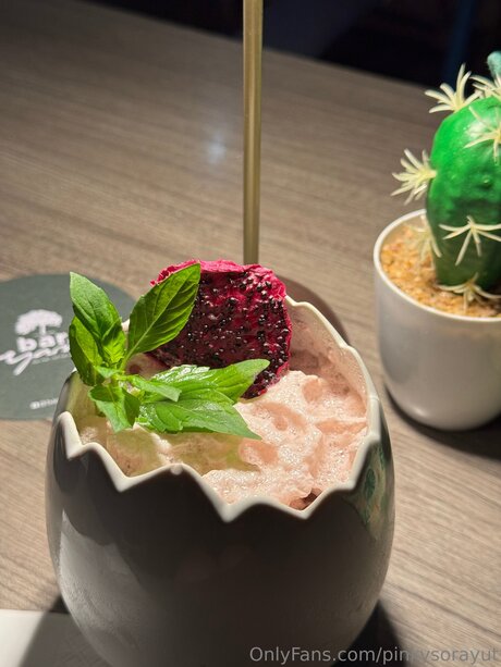 Pinkysorayut onlyfans striptease