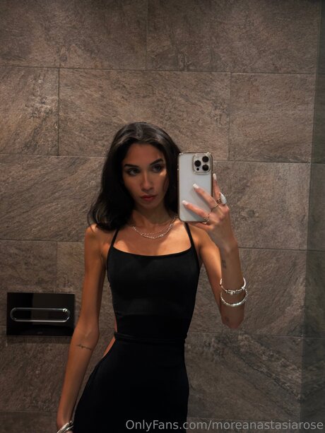 Moreanarose only fans pics