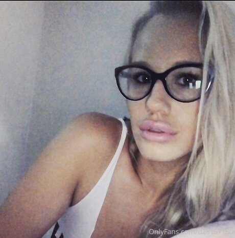 U28167180 onlyfans nude pics