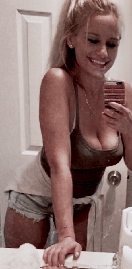 U28167180 nude porn onlyfans