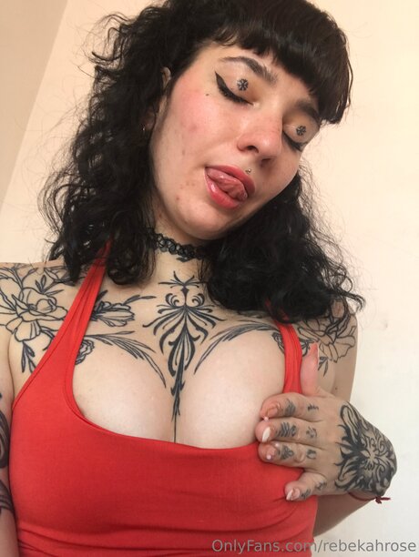 Rebekahrose onlyfans for free