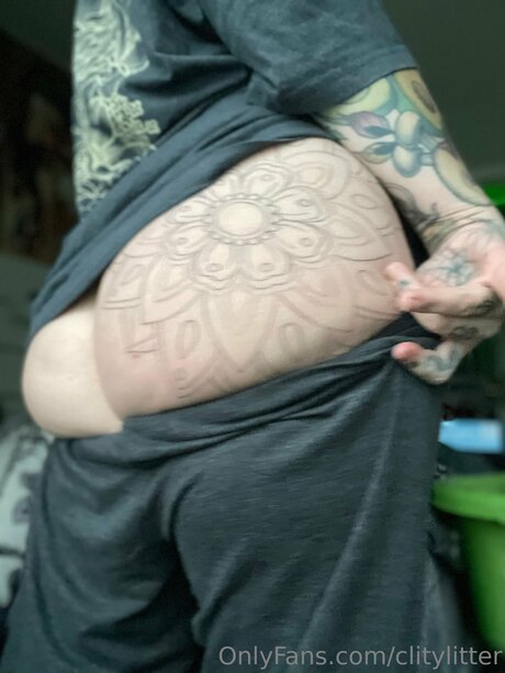 Clitylitter onlyfans pictures