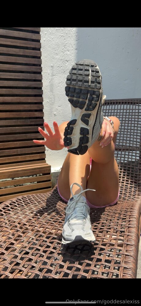 Goddesalexiss free only fans