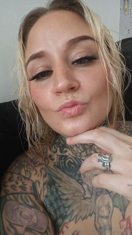 Lisacasandra onlyfans model