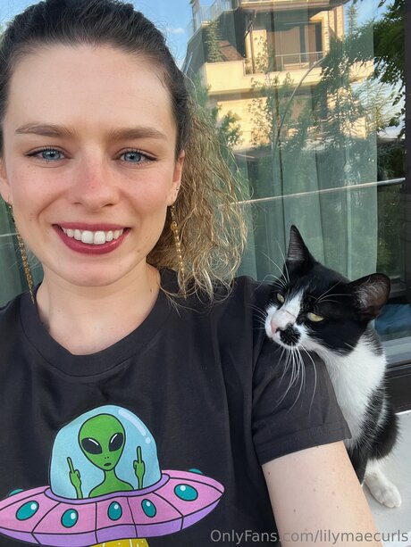 Lilymaecurls onlyfans porn