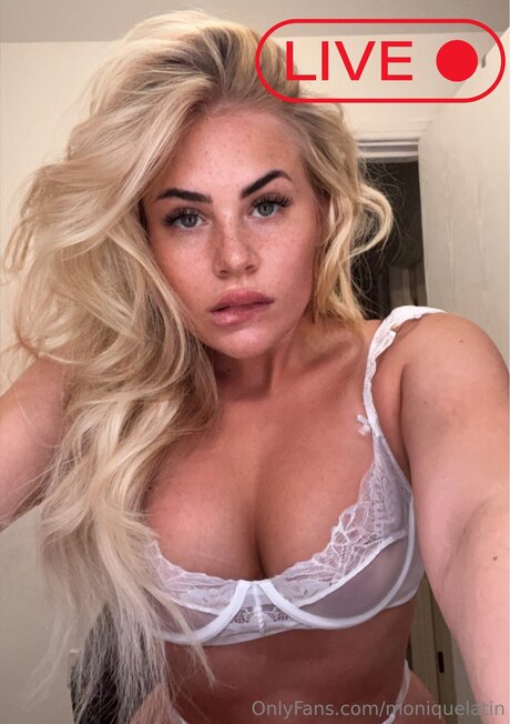 Moniquelatin onlyfans images
