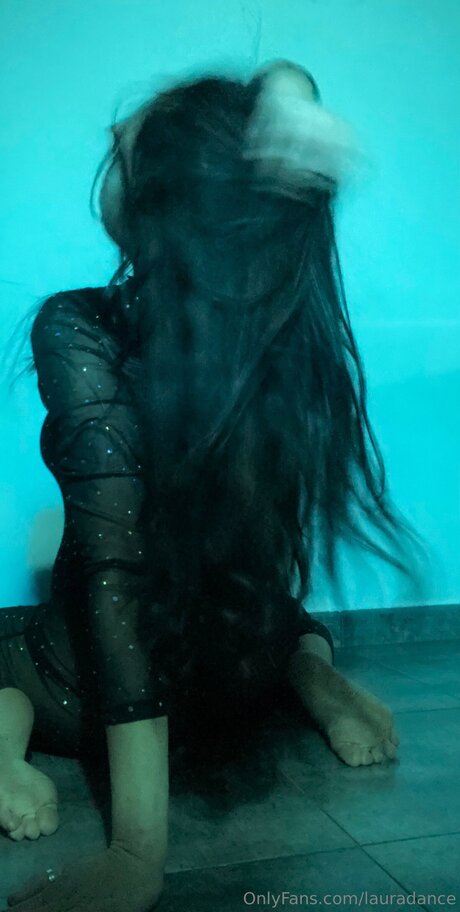 Lauradance onlyfans.