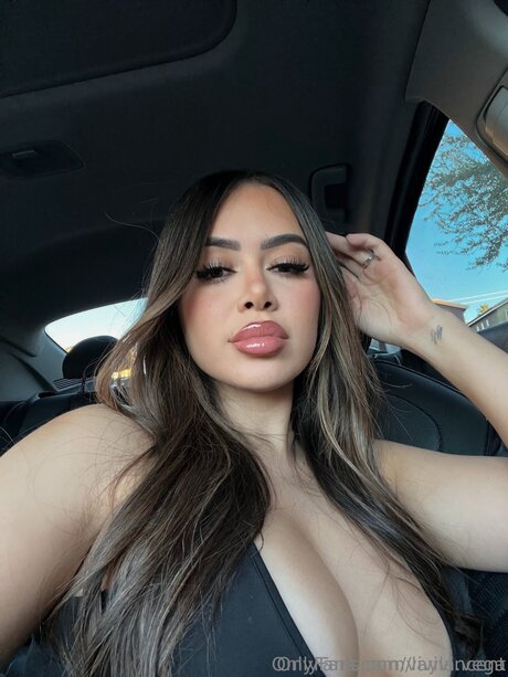 Vivivincent onlyfans model photos