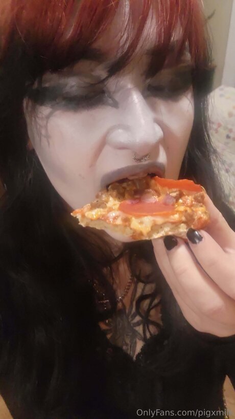 Pigxmilk nudes only fans