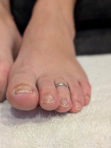 Barefoot Bunny B onlyfans porn free