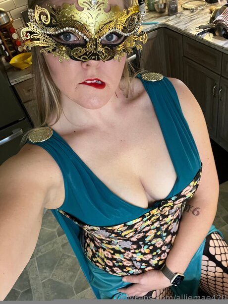 Alliemae420 nude leaked onlyfans