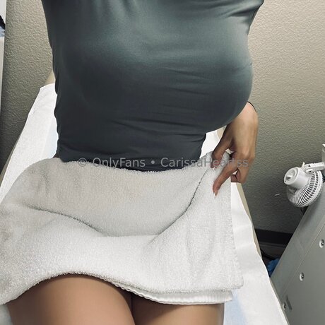 Carissaheartss onlyfans leaked.