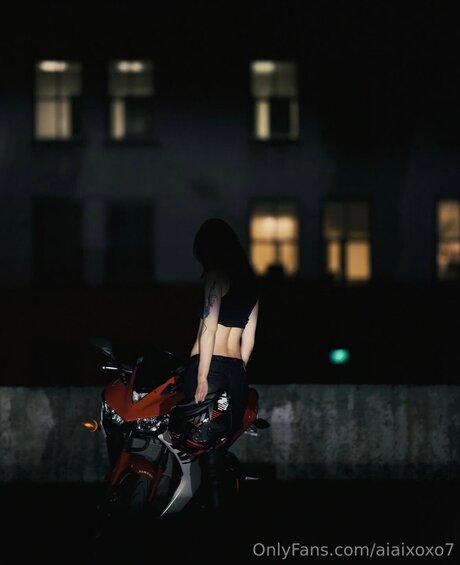 Aiaixoxo7 is on onlyfans