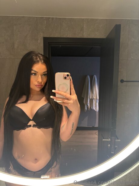 Chinared69 nudes only fans