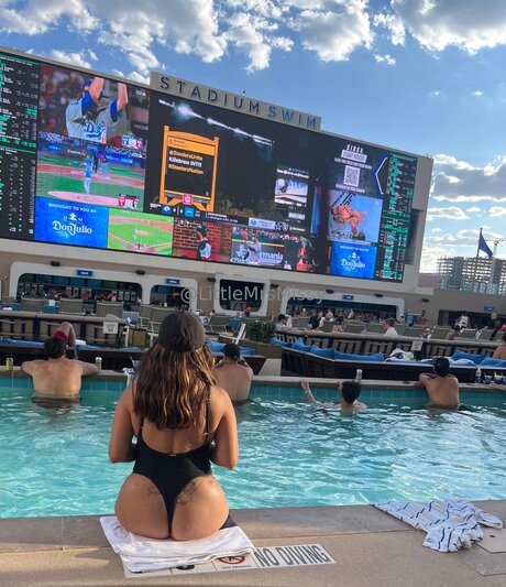 Littlemrsmissy onlyfans pic