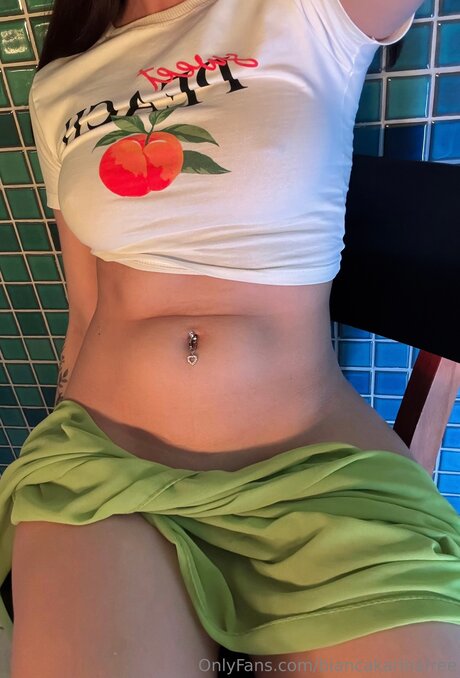 Biawhitefree nude only fans