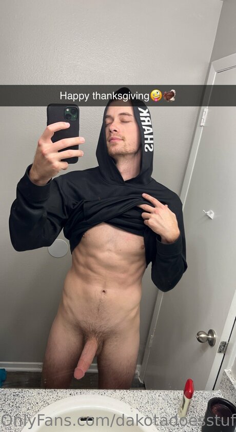 Dakotadoesstuff porn only fans