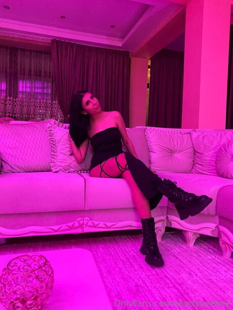 Shadyevefree onlyfans free