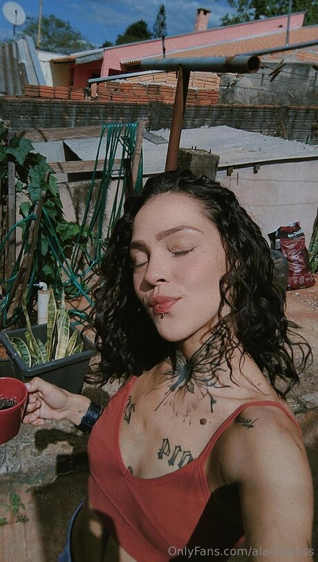 Alannaross onlyfans nude tits