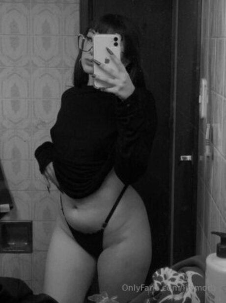 Lilymorb onlyfans desnuda