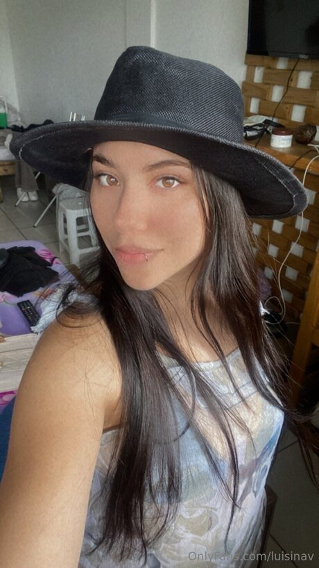 Luisinav nudes onlyfans