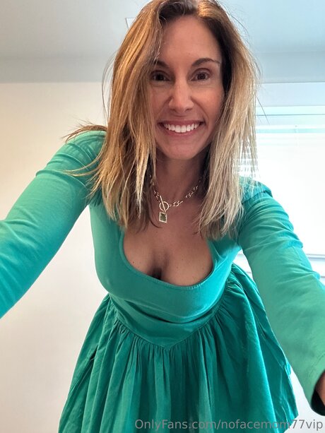 Nofacemom77vip onlyfans nude pics