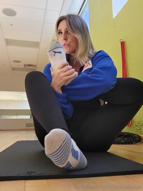 Tootsiepopt onlyfans strip