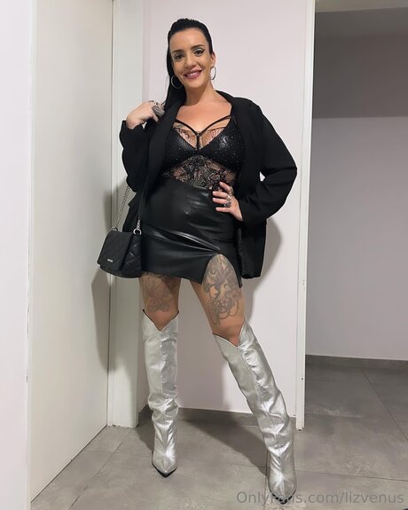Lizvenus onlyfans model