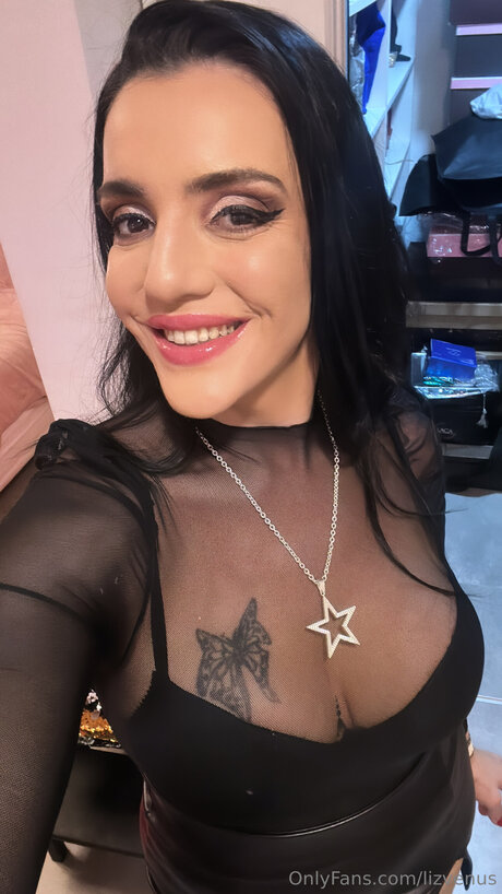 Lizvenus onlyfans leak ass