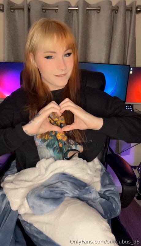 Succubus 98 onlyfans leaks.