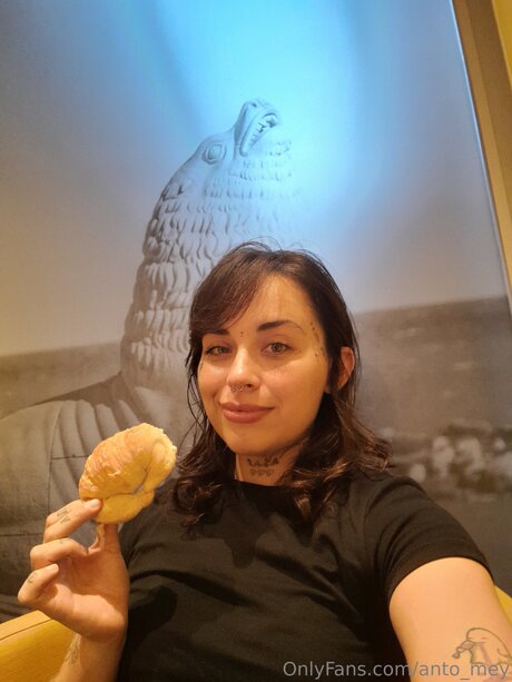 Anto Mey onlyfans mega