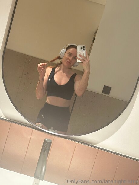 Latenightlarns nude onlyfans leaks