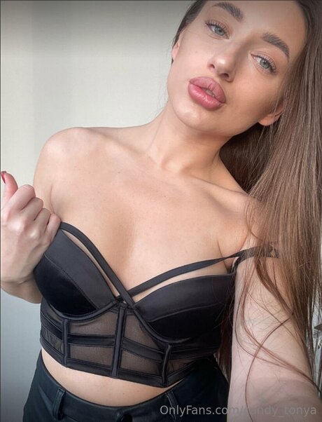 Candy Tonya onlyfans leaked dirtyship