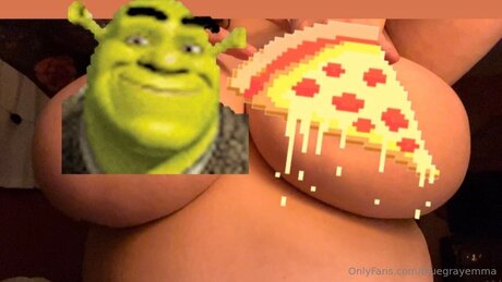 Bluegrayemma leaked onlyfans.