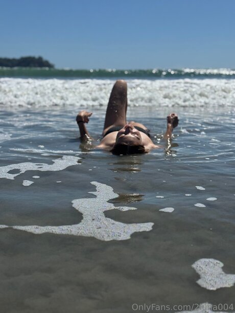 2luna004 onlyfans ass