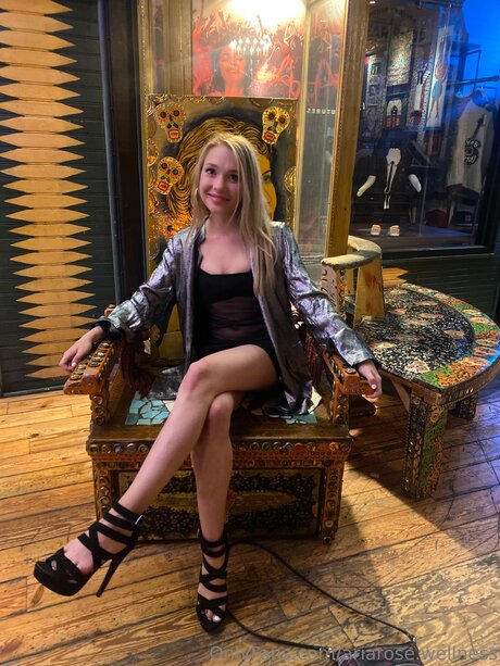 Ariarose Wellness new onlyfans leak