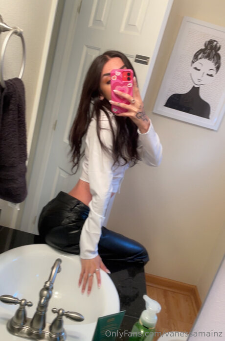Vanessamainz porn leaked onlyfans