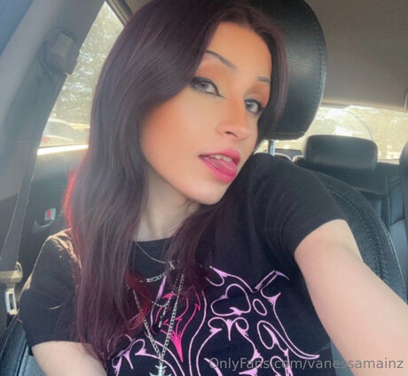 Vanessamainz onlyfans boobs
