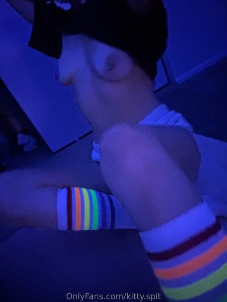 Kitty Spit onlyfans strip tease