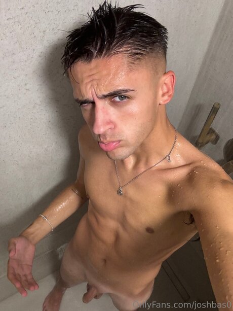 Joshbas0 onlyfans model